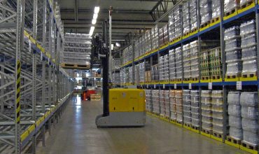 Pallet Live Racking being used by forklift